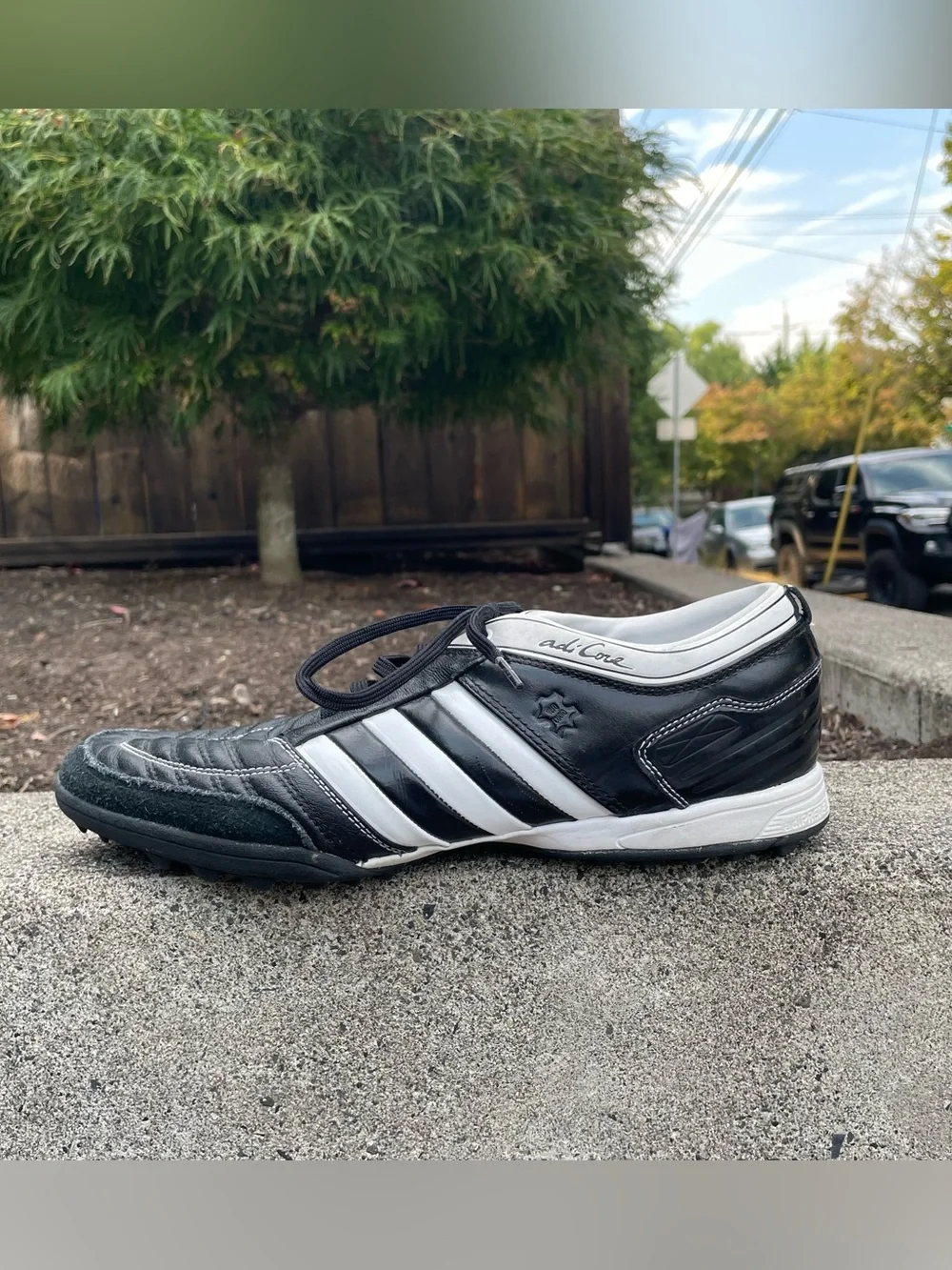 Adidas adiCore II TRX TF Turf 2009 leather indoor soccer shoes men’s US 10.5